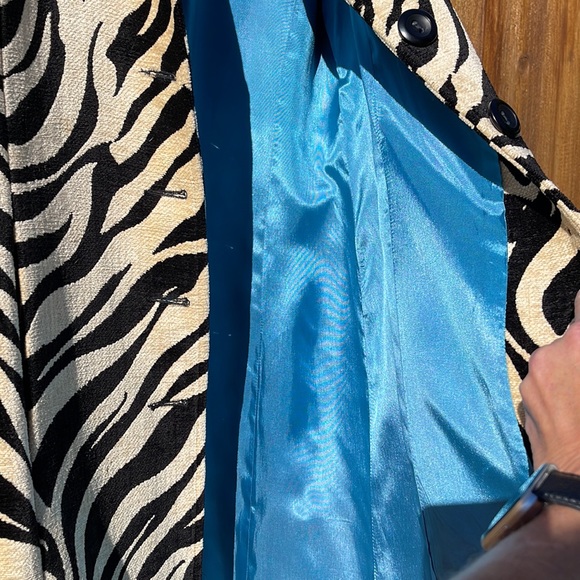 Vintage Sharon Young. heavy Zebra print & turquoise. 35" long . FITS LIKE SIZE 6 - Picture 7 of 11